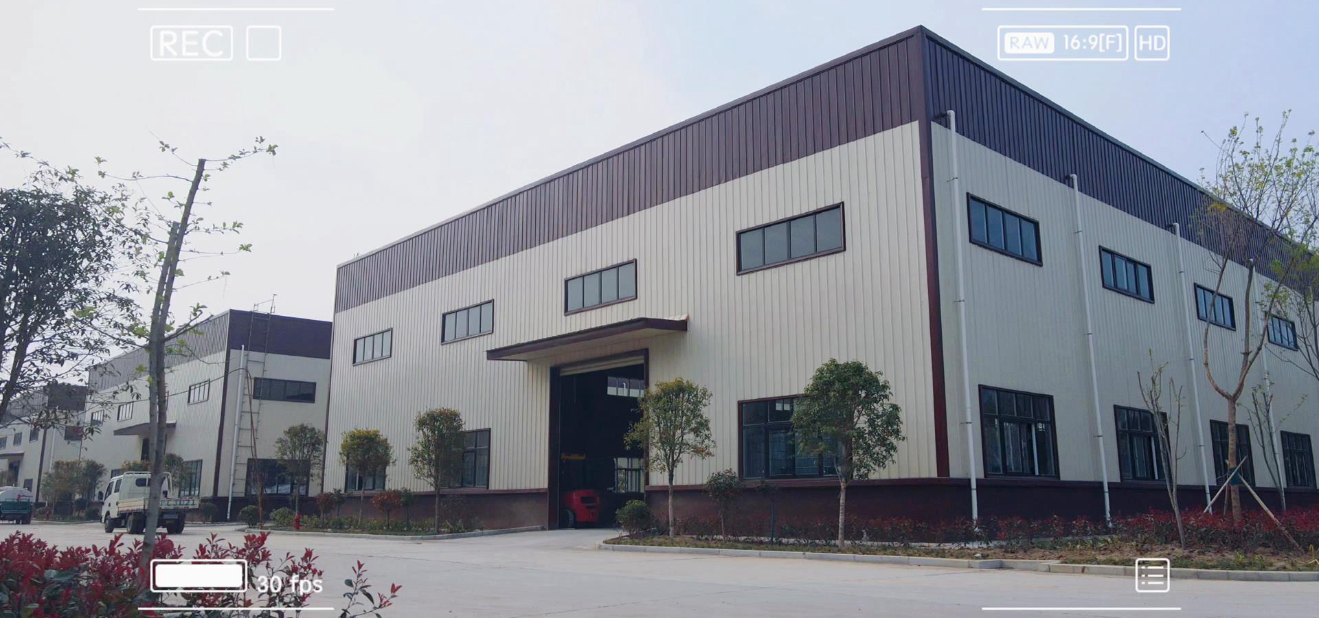 工(gōng)廠(chǎng)掠影(yǐng)